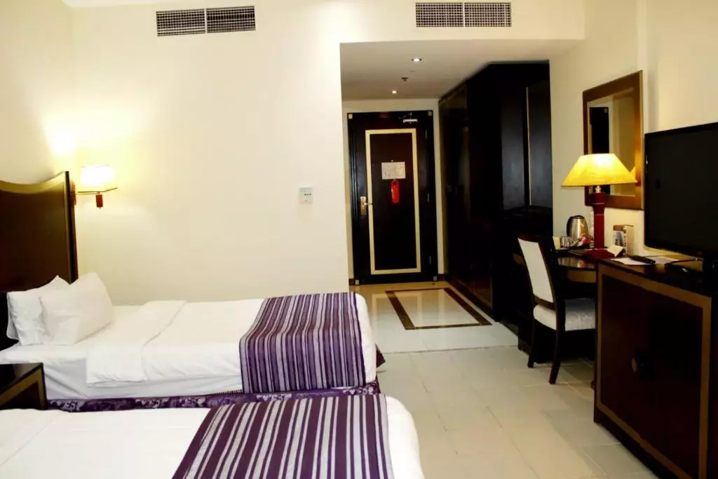 Tourist Hotel